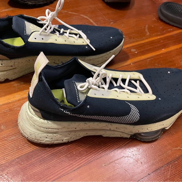 Nike sneaker - Picture 3 of 4